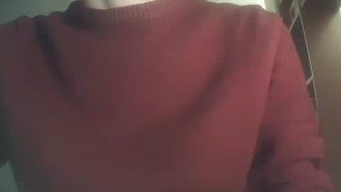 Snapshot of whiteduke81 chatting on February 7, 11:24 pm Whiteduke online show from February 7, 11:24 pm