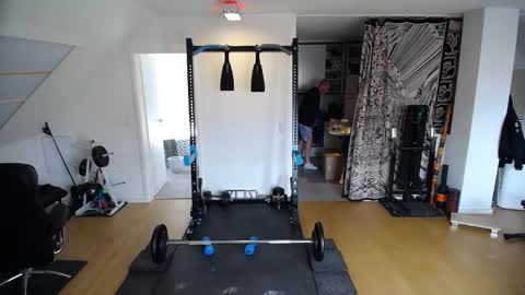 Snapshot of whiterabbit_86 chatting on September 26, 12:47 pm whiterabbit_86 online show from September 26, 12:47 pm