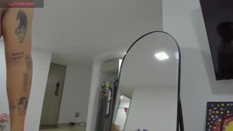 wild online show from February 22, 8:16 am