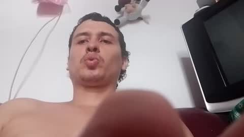 wilian77 online show from April 16, 6:41 pm