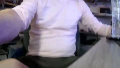 wnhz27 online show from February 25, 11:28 pm