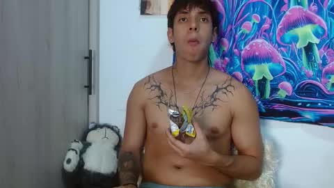 wolf_light online show from January 8, 2:06 am