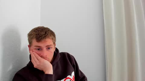 Wolfienov online show from December 26, 4:47 pm