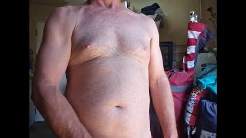 woodc71 online show from April 21, 8:26 pm