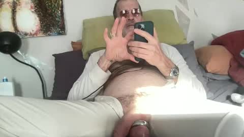 Snapshot of woodchuck185 chatting on December 13, 2:49 pm Chuck online show from December 13, 2:49 pm