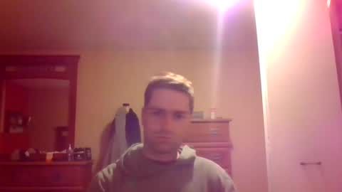 Snapshot of woodeee77 chatting on December 17, 5:07 am woodeee77 online show from December 17, 5:07 am