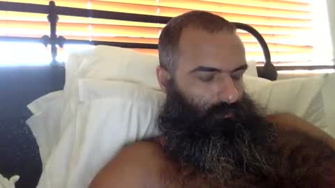 Snapshot of woof_wolf37 chatting on October 22, 3:27 pm woof_wolf37 online show from October 22, 3:27 pm