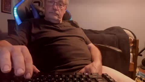 wowsers2022 online show from October 9, 1:21 am