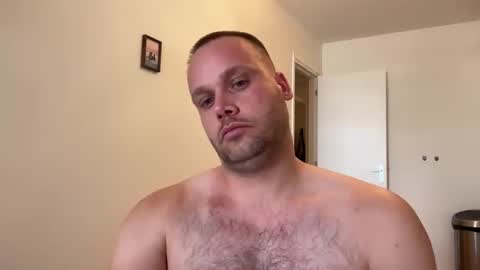 Snapshot of wsvogel chatting on October 29, 10:18 am joejoe online show from October 29, 10:18 am