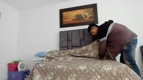 wyatt online show from January 16, 12:30 pm