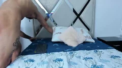 wyatt online show from December 16, 2:13 pm