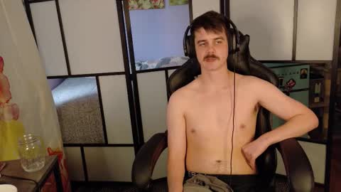 Wyatt online show from February 18, 9:45 pm