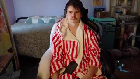 Wyatt online show from November 5, 7:05 pm