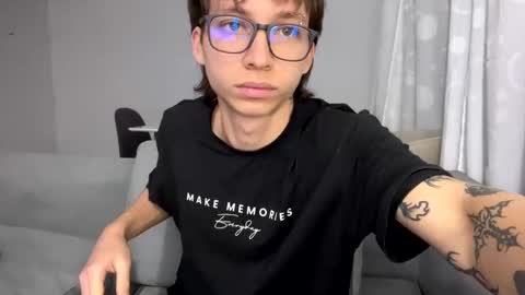 Snapshot of xamyu chatting on February 25, 5:19 am Xam online show from February 25, 5:19 am