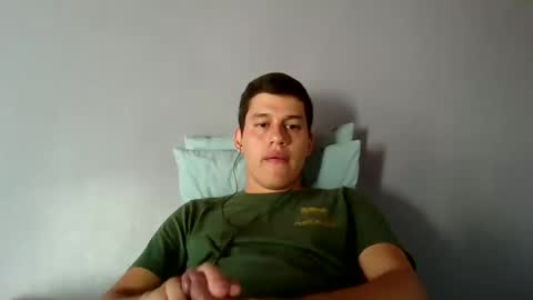 Snapshot of xbasstian_77 chatting on January 5, 9:14 pm Sebas online show from January 5, 9:14 pm