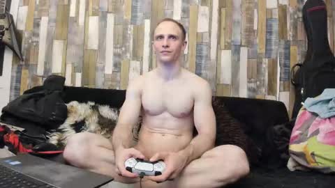 Chris Wild online show from December 5, 9:11 pm