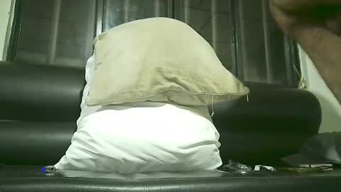 Alejandro Uliski online show from February 10, 1:46 am