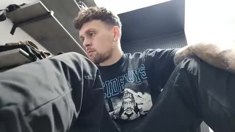 xristboy666 online show from December 2, 10:29 am