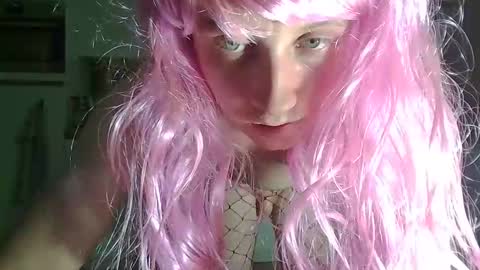 max online show from February 22, 10:05 am