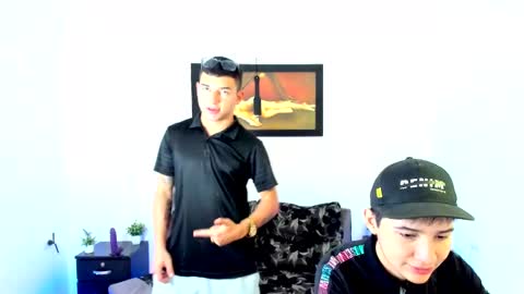 David and Mike online show from March 1, 6:32 pm