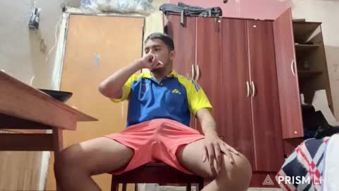 Snapshot of y0ungwithbrowndick chatting on September 14, 5:26 pm BROWN DICK online show from September 14, 5:26 pm