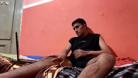 Snapshot of y0ungwithbrowndick chatting on December 9, 11:41 pm BROWN DICK online show from December 9, 11:41 pm