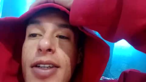 yeisongomezz online show from January 17, 2:42 pm