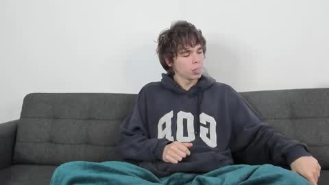 Snapshot of yen2025 chatting on September 26, 5:27 am Yen online show from September 26, 5:27 am