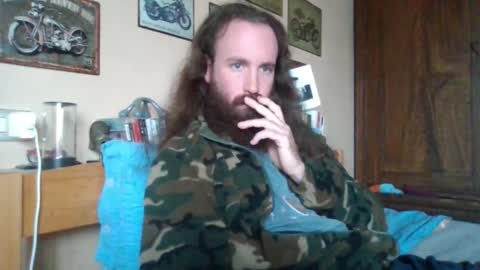 yeti_92 online show from October 2, 10:52 am