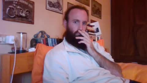 yeti_92 online show from October 14, 4:14 pm