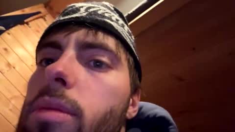 yngwork29 online show from January 31, 11:47 pm