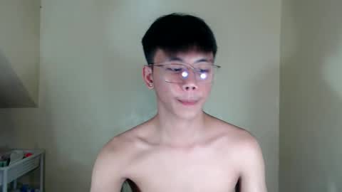 ynotyu online show from November 13, 11:15 am