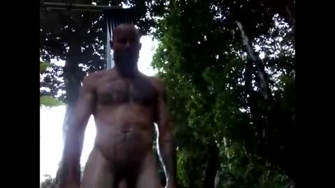 Snapshot of youllfall4me chatting on December 30, 3:58 am youllfall4me online show from December 30, 3:58 am