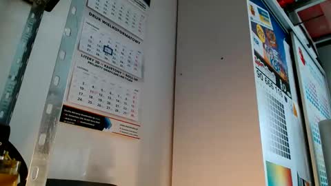 Snapshot of your_tipie chatting on October 23, 7:56 am your_tipie online show from October 23, 7:56 am