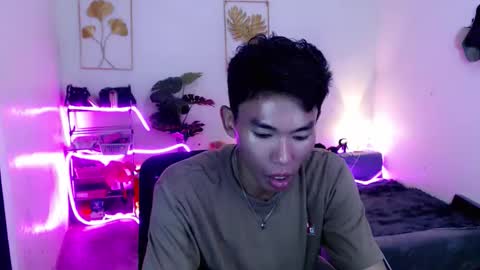 Rence online show from December 15, 6:16 pm