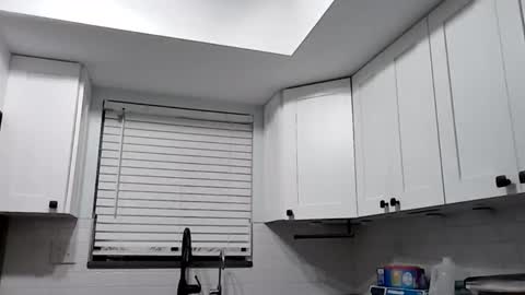 Yourguy2273 online show from November 18, 10:23 pm