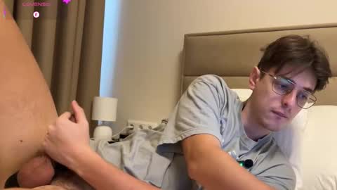 Chris online show from February 21, 6:25 am