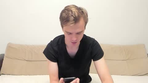 Yue Lang and Samm online show from October 9, 6:35 pm