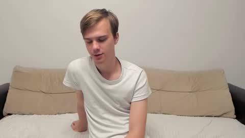 Yue Lang and Samm online show from October 6, 6:23 pm