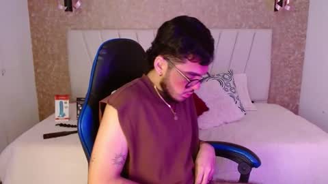 Zack  online show from November 5, 6:26 am