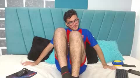 Zack  online show from December 5, 1:02 am