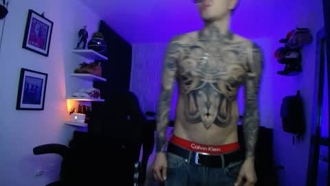 zac_muller1 online show from February 12, 6:41 am