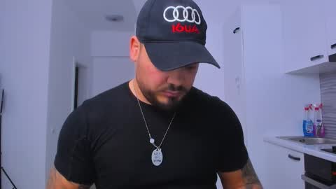 Zack online show from November 18, 12:58 am