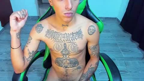 BiG Zafiro online show from April 3, 1:52 pm