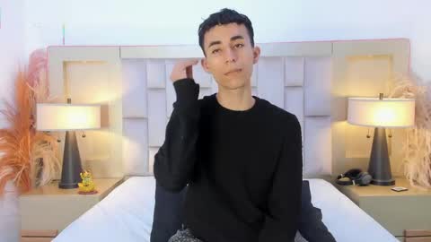 zahir_ashar online show from April 18, 7:58 pm