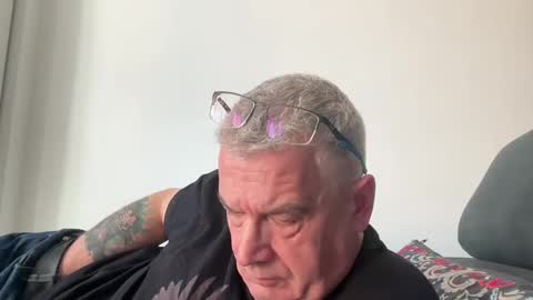 zwickauer1969 online show from March 9, 2:54 pm