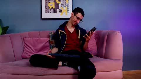 Zyro Nigth online show from January 7, 7:30 pm