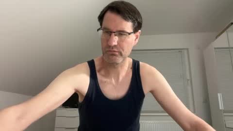 zzz123_cam online show from May 8, 3:01 pm