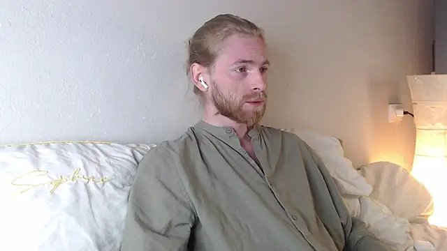 Snapshot of Damien_Bi chatting on October 21, 5:38 pm Damien Bi online show from October 21, 5:38 pm