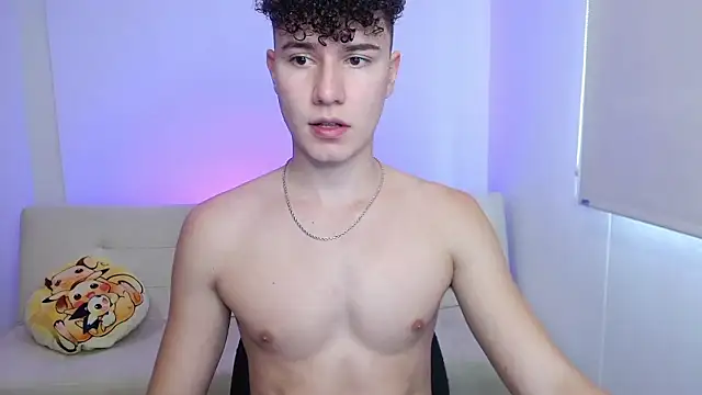 adrian morelly online show from January 8, 7:30 pm